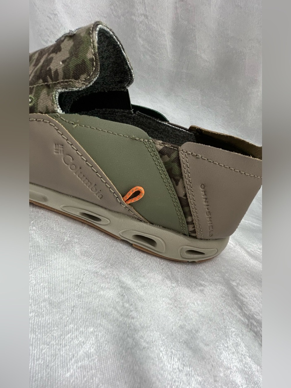 Columbia Men’s Slip-On Camo Loafers - Picture 7 of 11